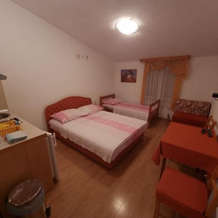 Apartments Cipetic Kaštela 외부 사진