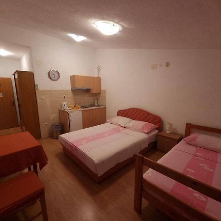 Apartments Cipetic Kaštela 외부 사진